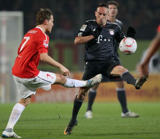 保持极高的 保持极高的